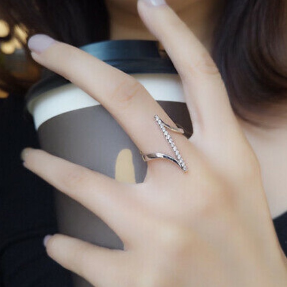 NWT Charm 925 Silver White Sapphire Ring - Picture 4 of 5